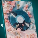 Картина на стену Цветы виниловая пластинка 40x50
