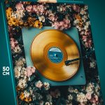 Картина на стену Цветы виниловая пластинка 40x50